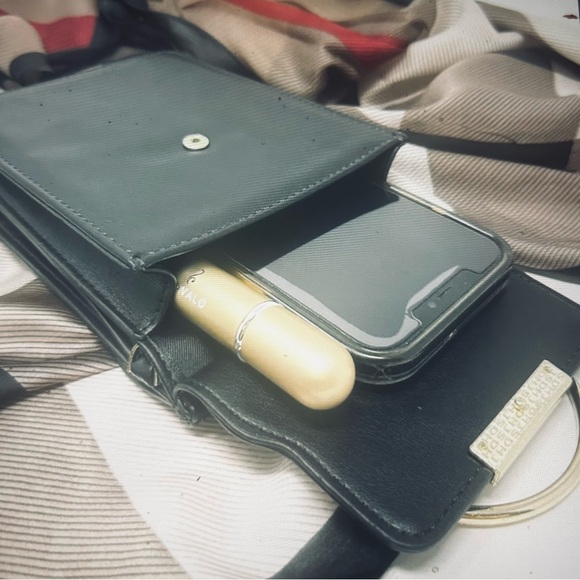 Phone Crossbody Bag in Black - Picture 2 of 6